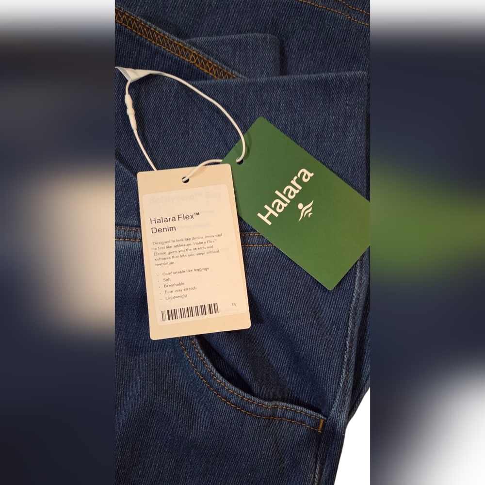 NWT Halara Flex™ High Waisted Crossover Pocket Washed Casual Jeans - Picture 5 of 7